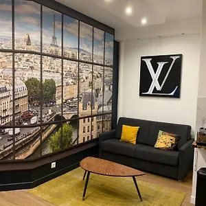 154 - Urban Atelier Cinema In Paris