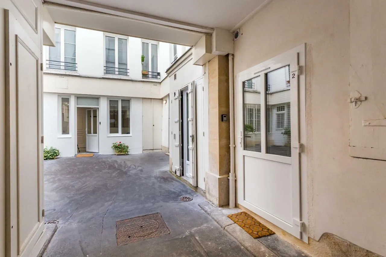 Cmg - Montorgueil - Residence Saint Sauveur Paris 0*,  France